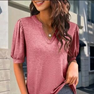 Relaxed V-Neck Puff Sleeve Top in Dusty Rose